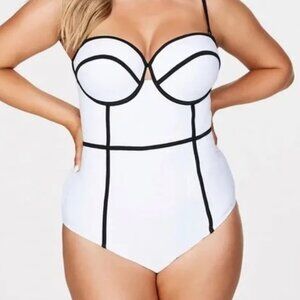 Frederick's of Hollywood Underwire One Piece-Swimsuit White-Medium